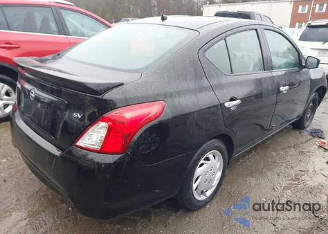 2017 Nissan Versa 1.6 Sv z USA, uszkodzony, nr VIN 3N1CN7AP3HL843095